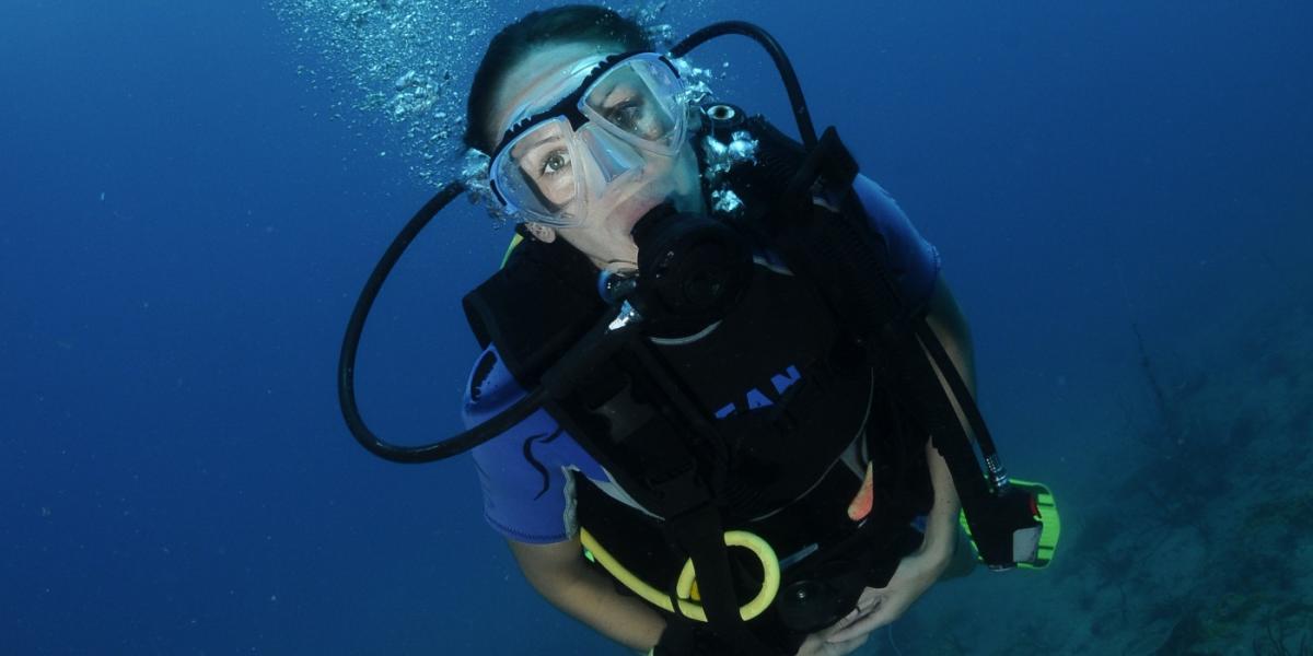 scuba diver in pool